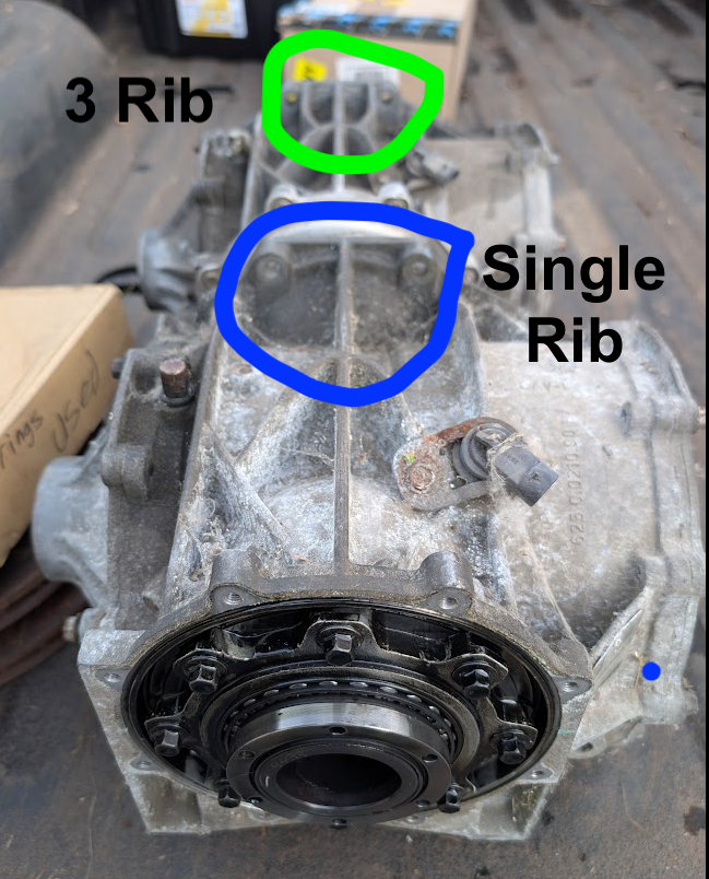 A picture of a single rib and 3 rib differnetial, highlighting the area that differentiates the two differentials.